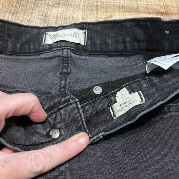 Madewell | Black Denim Button Fly Raw Hem 10" High Rise Skinny Jeans Sz 27 - Picture 3 of 4